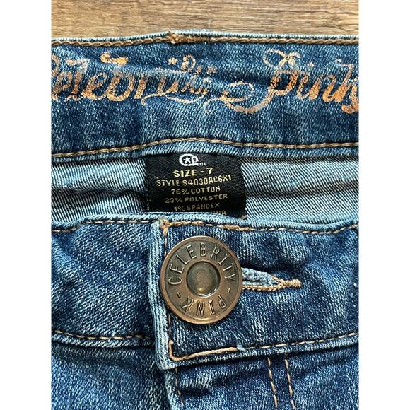 Celebrity Pink Junior size 7 denim capri with zipper detail - Picture 3 of 12